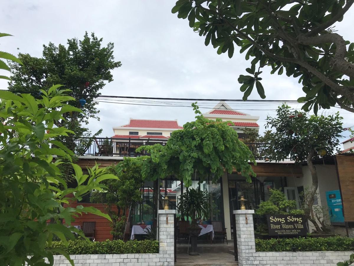 River Waves Villa Hội An Buitenkant foto