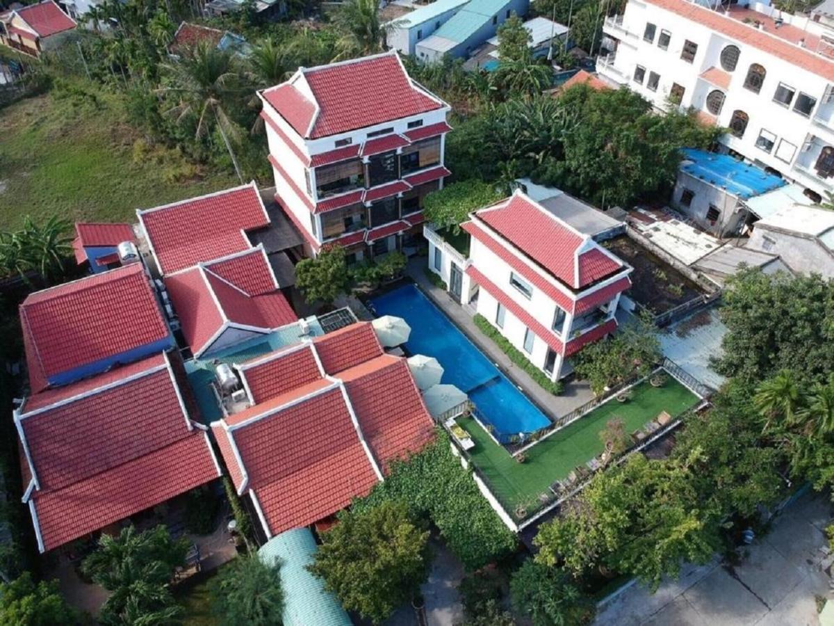River Waves Villa Hội An Buitenkant foto